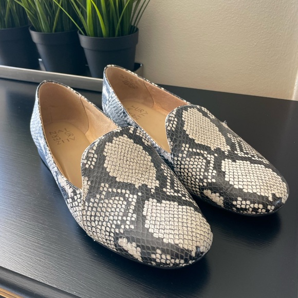 Naturalizer Emiline Leather Snake Print Loafers - Alabaster - Picture 1 of 5
